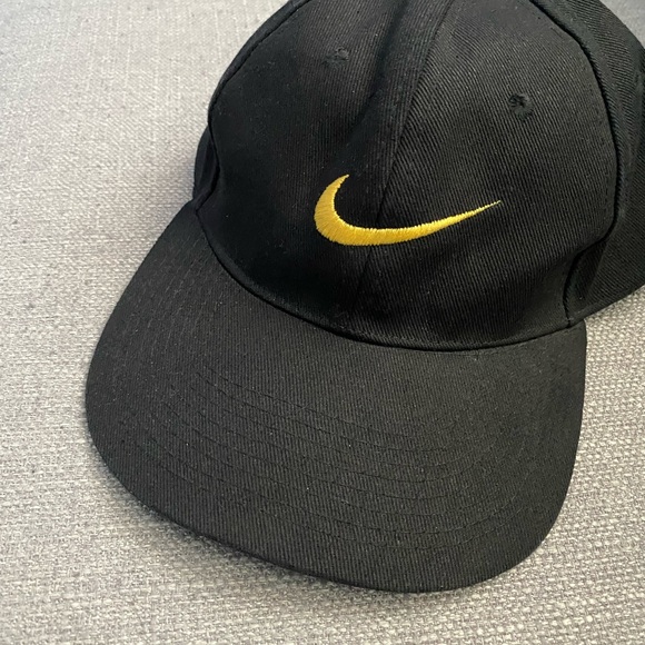 Vintage Nike cap - Picture 2 of 4